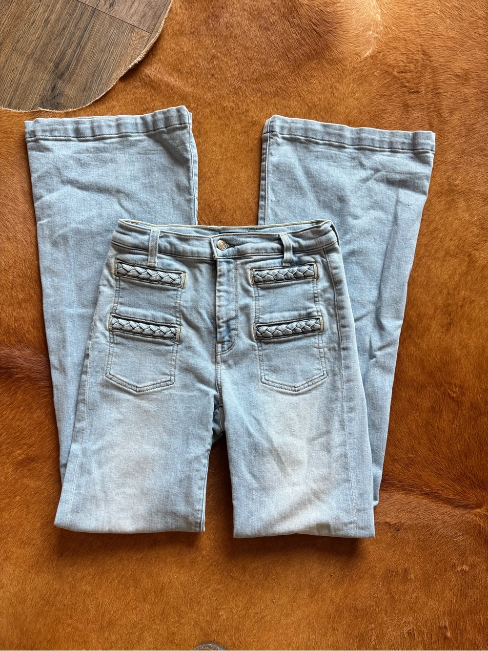 7 For all Mankind Light Wash Women's Jeans with Braided Pocket Detail